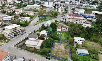 Imagem: Terreno com 3 Dormitorio(s) localizado(a)