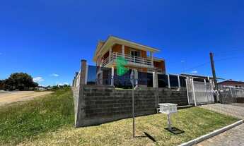 Imagem 2: CASA DE ESQUINA FRENTE NORTE