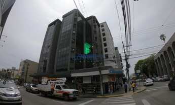 Imagem: Sala Comercial com 10 Dormitorio(s) localizado(a)