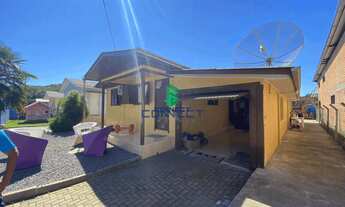 Imagem 1: Casa com 3 Dormitorio(s) localizado(a) no bairro Riio Burati em Farroupilha / RIO GRANDE