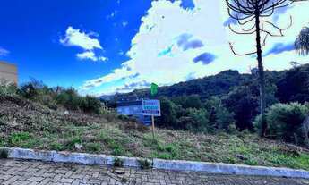 Imagem 2: Terreno no Bairro Primeiro de Maio próximo ao posto Piano