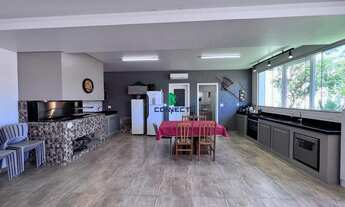 Imagem: Casa com 4 dormitórios e lindo quiosque