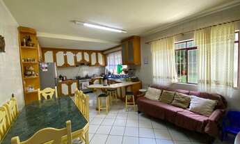 Imagem 7: Casa com 4 Dormitorio(s) localizado(a) no bairro Belvedere em Farroupilha / Rio Grande do