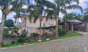 Imagem 2: Casa de esquina no Bairro 1° de Maio!