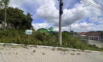 Imagem 2: Terreno de esquina, frente Norte
