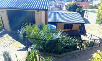 Imagem: Bela casa localizada no Primeiro de Maio