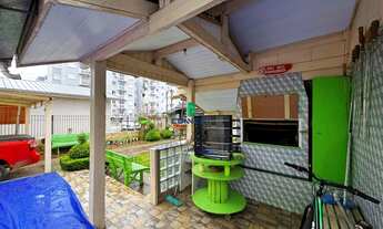 Imagem 7: Casa com QUIOSQUE e PISCINA no bairro 1º de Maio