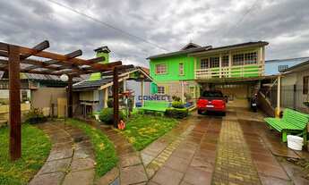 Imagem 2: Casa com QUIOSQUE e PISCINA no bairro 1º de Maio