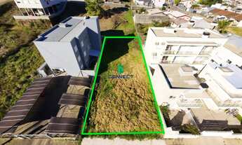 Imagem: Amplo lote a venda com 15,00 metros de frente