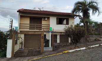 Imagem 2: Belíssima Casa de Esquina no Bairro Primeiro de Maio