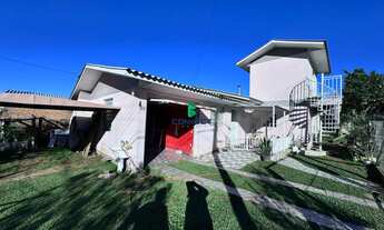 Imagem: Casa semimobiliada com varanda em Farroupilha
