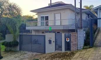 Imagem 2: Casa semimobiliada com closet, hidromassagem e espaço gourmet em Farroupilha - Vicentina