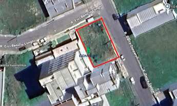 Imagem: Terreno de esquina no desejado Villagio