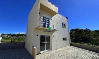 Imagem 2: Sobrado individual com excelente posição solar e vista livre!