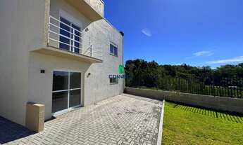 Imagem 3: Sobrado individual com excelente posição solar e vista livre!