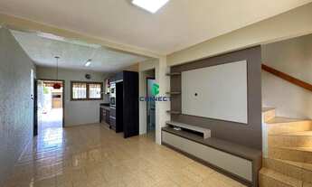 Imagem 5: Sobrado Amplo com Piscina e Espaço Gourmet – Conforto e Funcionalidade em Cada Detalhe