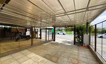 Imagem 4: Sobrado Amplo com Piscina e Espaço Gourmet – Conforto e Funcionalidade em Cada Detalhe