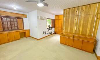 Imagem: Casa Espaçosa de 325m² Bairro Pinheiro