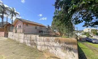 Imagem 4: Belo terreno plano de esquina no bairro Padre Reus em São Leopoldo. Conta com 226,80 m² de