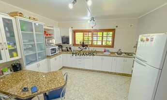 Imagem 2: Casa de 280m² com 4 Dormitórios com Piscina | São José