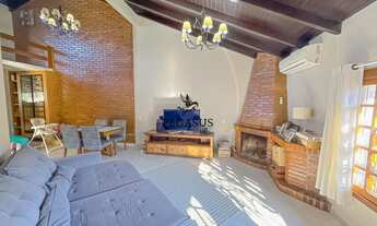 Imagem 2: Casa Alto Padrão com 4 Dormitórios e 258m² | Cristo Rei