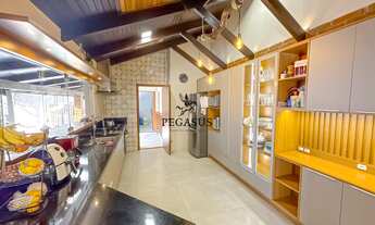 Imagem 7: Casa Alto Padrão com 4 Dormitórios e 258m² | Cristo Rei