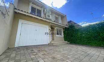 Imagem 3: Sobrado semimobiliado e amplo no bairro Santo André em São Leopoldo