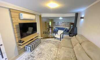 Imagem 6: Sobrado semimobiliado e amplo no bairro Santo André em São Leopoldo