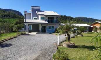 Imagem 3: Sobrado com 04 Quartos Sendo 02 Suítes em Schroeder - Bairro Bracinho