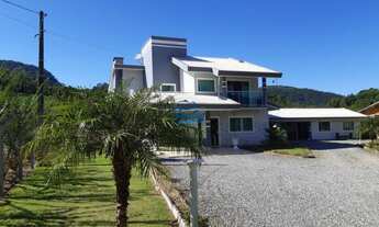 Imagem 7: Sobrado com 04 Quartos Sendo 02 Suítes em Schroeder - Bairro Bracinho