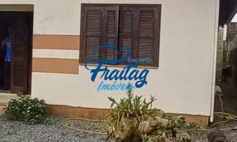 Imagem: Casa com 02 quartos em Schroeder no Bairro