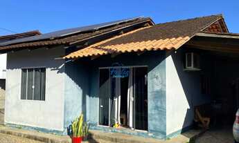 Imagem: Casa com 02 Quartos em Schroeder no Bairro