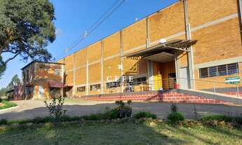 Imagem: Prédio com 2 Dormitorio(s) localizado(a)