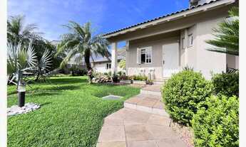 Imagem: Casa com 04 dormitórios - Bairro Ideal