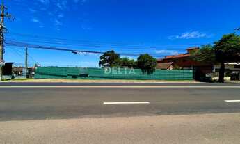 Imagem: Terreno localizado em avenida, próximo