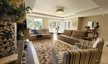 Imagem 5: Excelente residência semimobiliada com 310 m² de área construída, terreno 995,50 m² locali