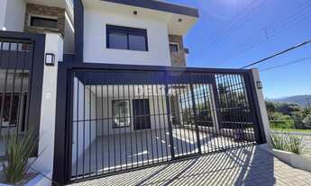 Imagem 2: Casa à venda com 3 dormitórios sendo 2 suítes, 2 vagas cobertas, 112 m²- Petrópolis - Novo