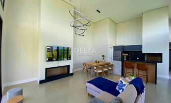 Imagem 5: Casa nova, plana, com 4 suítes, semimobiliada ,pronta para morar e condomínio com infraest