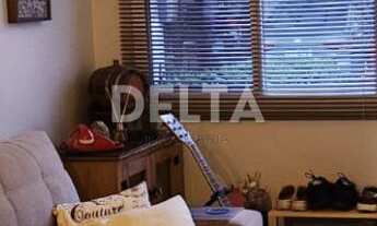 Imagem: Casa semimobiliada em condomínio fechada