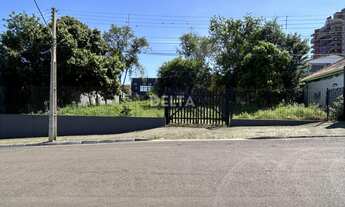 Imagem 3: Terreno plano em ótima localização no Bairro Vila Nova, com 871m² de área total