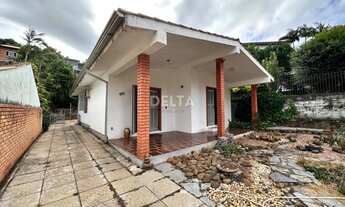 Imagem 2: Casa plana com 02 dormitórios, 04 vagas. Ótimo pátio. Bairro Ideal - NH