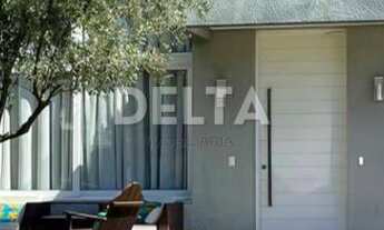 Imagem: Sobrado Mobiliado com 4 Suítes em Condomínio