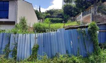Imagem: Terreno localizado no bairro Vila Nova em