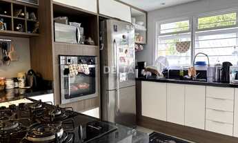 Imagem 7: Casa em condomínio fechado com 03 quartos, sendo 01 suíte, 2 vagas e piscina privativa no