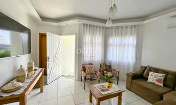 Imagem 5: Excelente Casa com 3 Dormitórios, sendo 2 suítes, pátio com Piscina e Garagem para 2 Carro