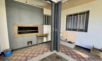 Imagem 6: Casa Comercial com Amplo Terreno no Bairro Vila Nova