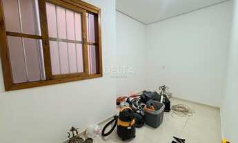 Imagem 5: Casa com 2 Quartos com pátio frente e fundos à Venda por R$ 265.000,00