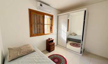 Imagem 4: Casa com 2 Quartos com pátio frente e fundos à Venda por R$ 265.000,00