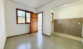 Imagem: Casa com 2 Quartos com pátio à Venda por