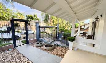 Imagem 2: Belissíma casa de 4 dormitórios a venda por R$1.250.000,00